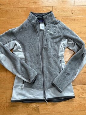 Patagonia Light-weight, Gray Plush Fleece Zip Jacket- small